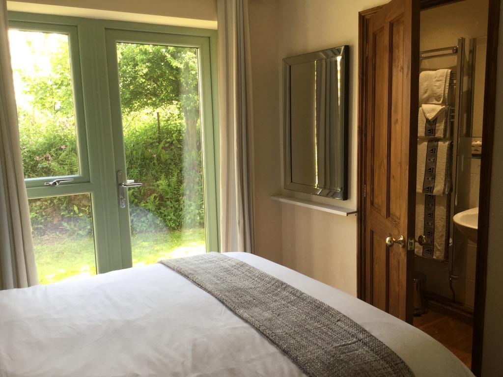 利斯卡德Trecarne House住宿加早餐旅馆 外观 照片