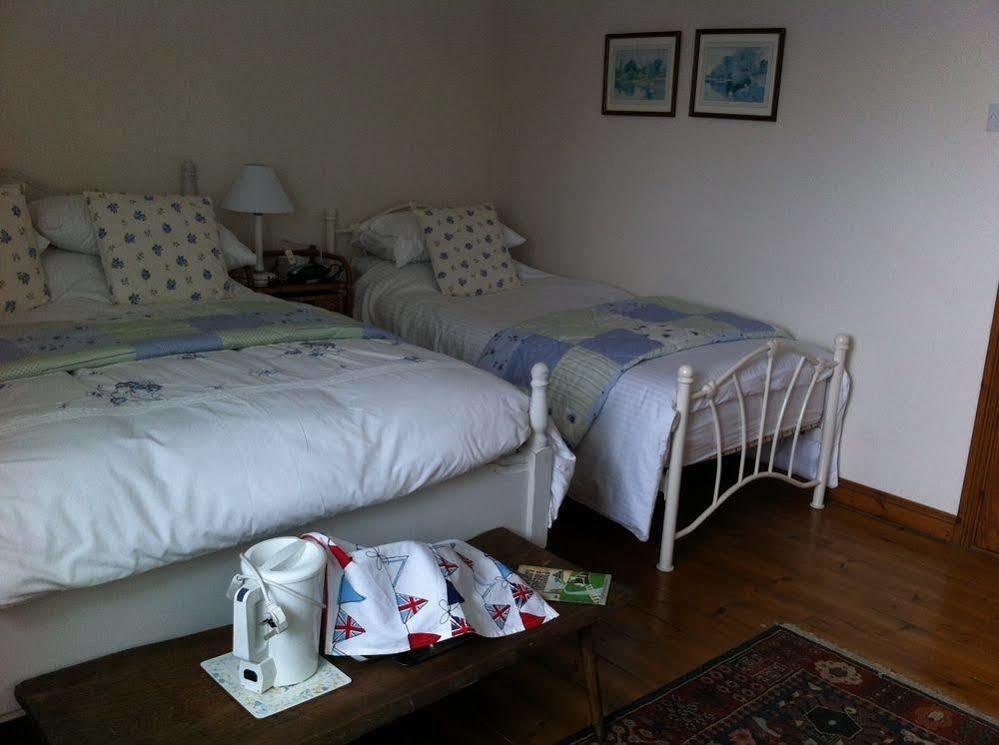 利斯卡德Trecarne House住宿加早餐旅馆 外观 照片